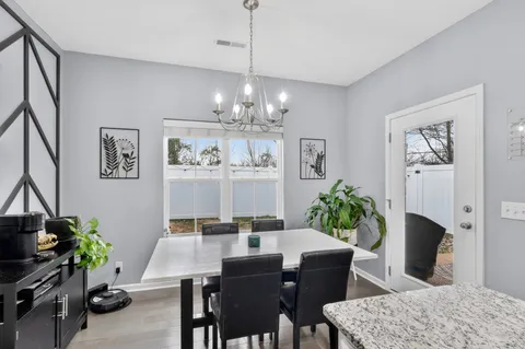 $329,900 | 706 Indian Ridge Circle, White House, TN 37188