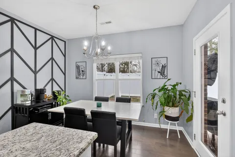 $329,900 | 706 Indian Ridge Circle, White House, TN 37188