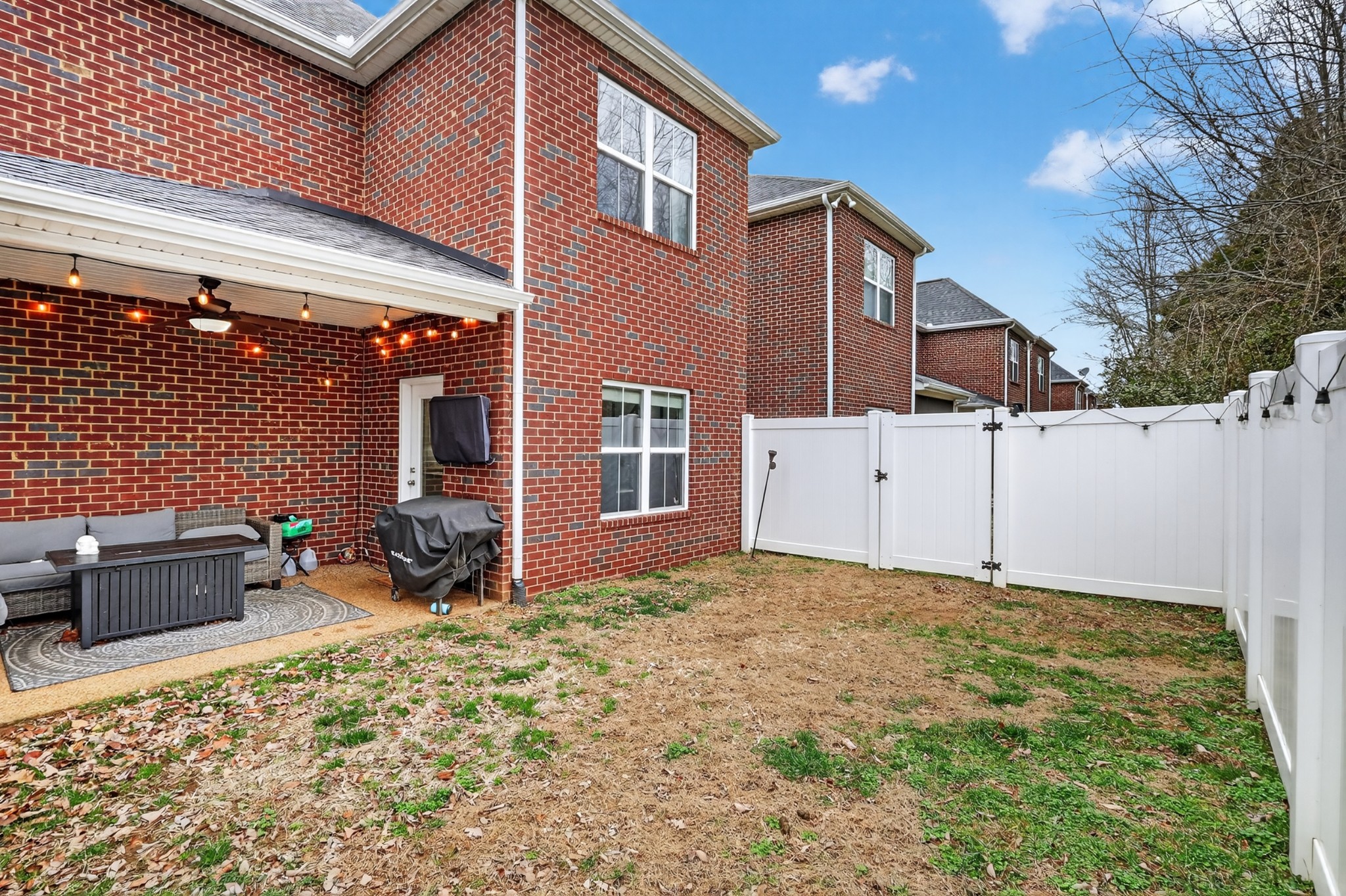 706 Indian Ridge Circle White House, TN 37188 - Photo 35 of 42 a backyard of a house