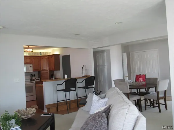 $2,500 | 28 East River Road, Unit 1, Hastings, NY 13036