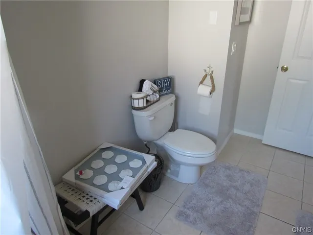 $2,500 | 28 East River Road, Unit 1, Hastings, NY 13036