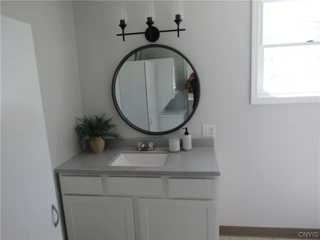 $2,500 | 28 East River Road, Unit 1, Hastings, NY 13036