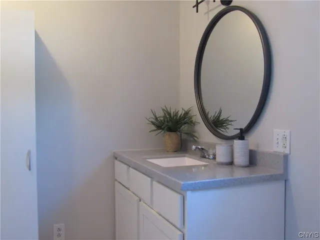 $2,500 | 28 East River Road, Unit 1, Hastings, NY 13036