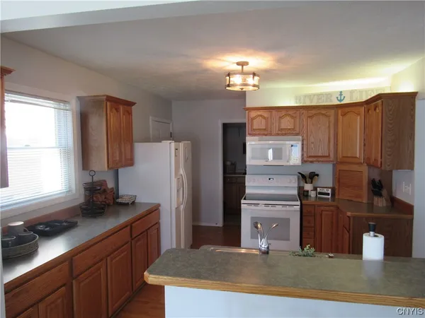 $2,500 | 28 East River Road, Unit 1, Hastings, NY 13036