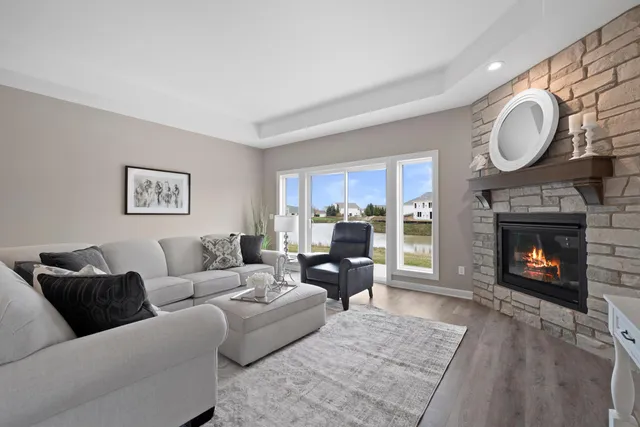 $629,990 | 1548 Weston Rdg Road, Oconomowoc, WI 53066