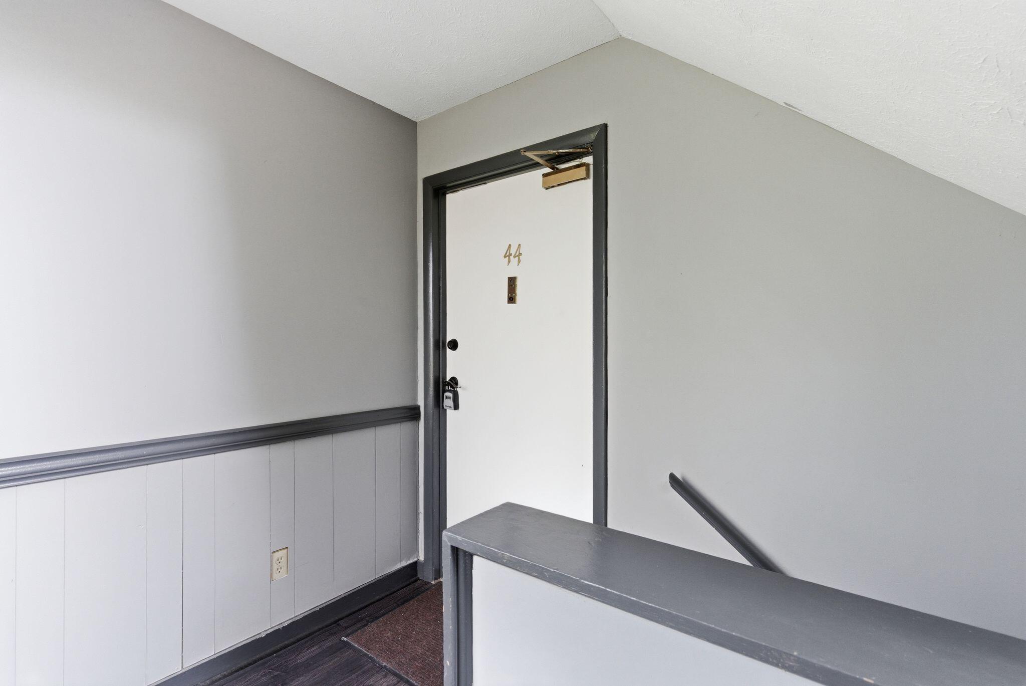 421 Redding Road, Unit 44 Lexington, KY 40517 - Photo 7 of 28 4_002_dsc04462
