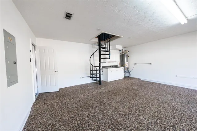 a view of entryway and hall