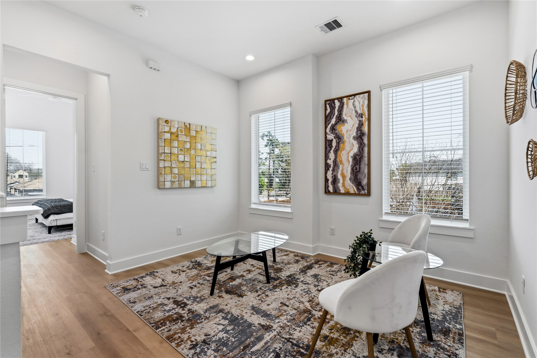 4610 Gunter Street Houston, TX 77020 - Photo 24 of 43 a living room with furniture and a window