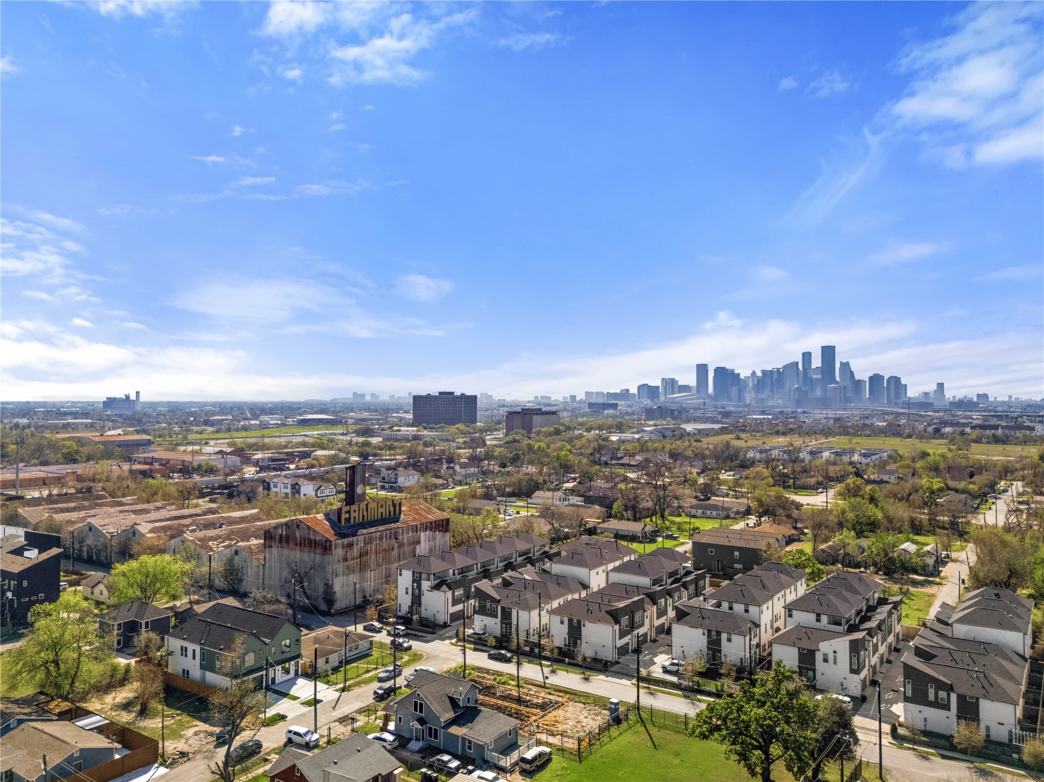 4610 Gunter Street Houston, TX 77020 - Photo 42 of 43 an aerial view of a city