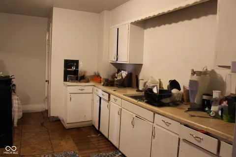 $150,000 | 1619 Kessler Blvd Drive North, Indianapolis, IN 46222