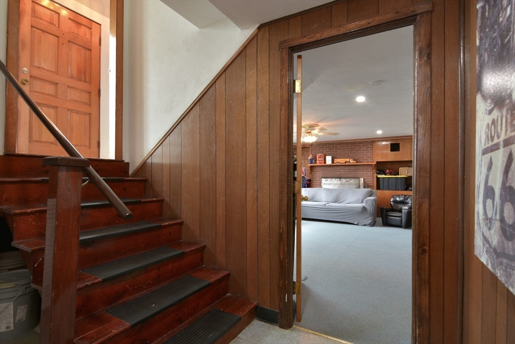 35 Worcester Street Methuen, MA 01844 - Photo 22 of 31