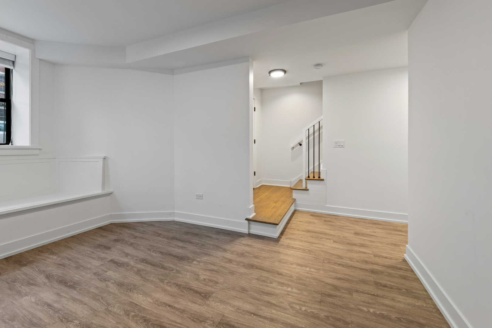 3517 North Reta Avenue, Unit 1F Chicago, IL 60657 - Photo 14 of 23