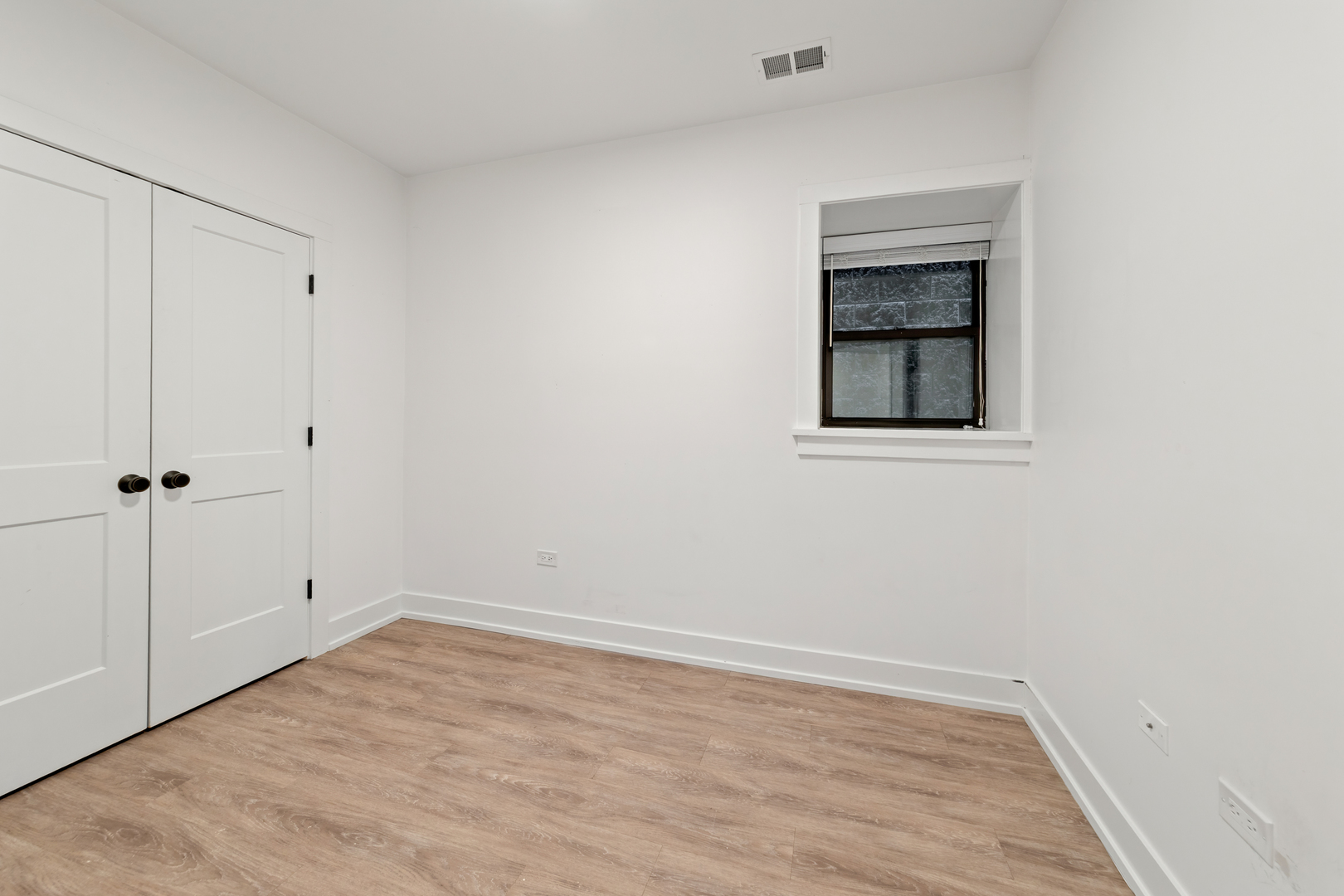 3517 North Reta Avenue, Unit 1F Chicago, IL 60657 - Photo 17 of 23