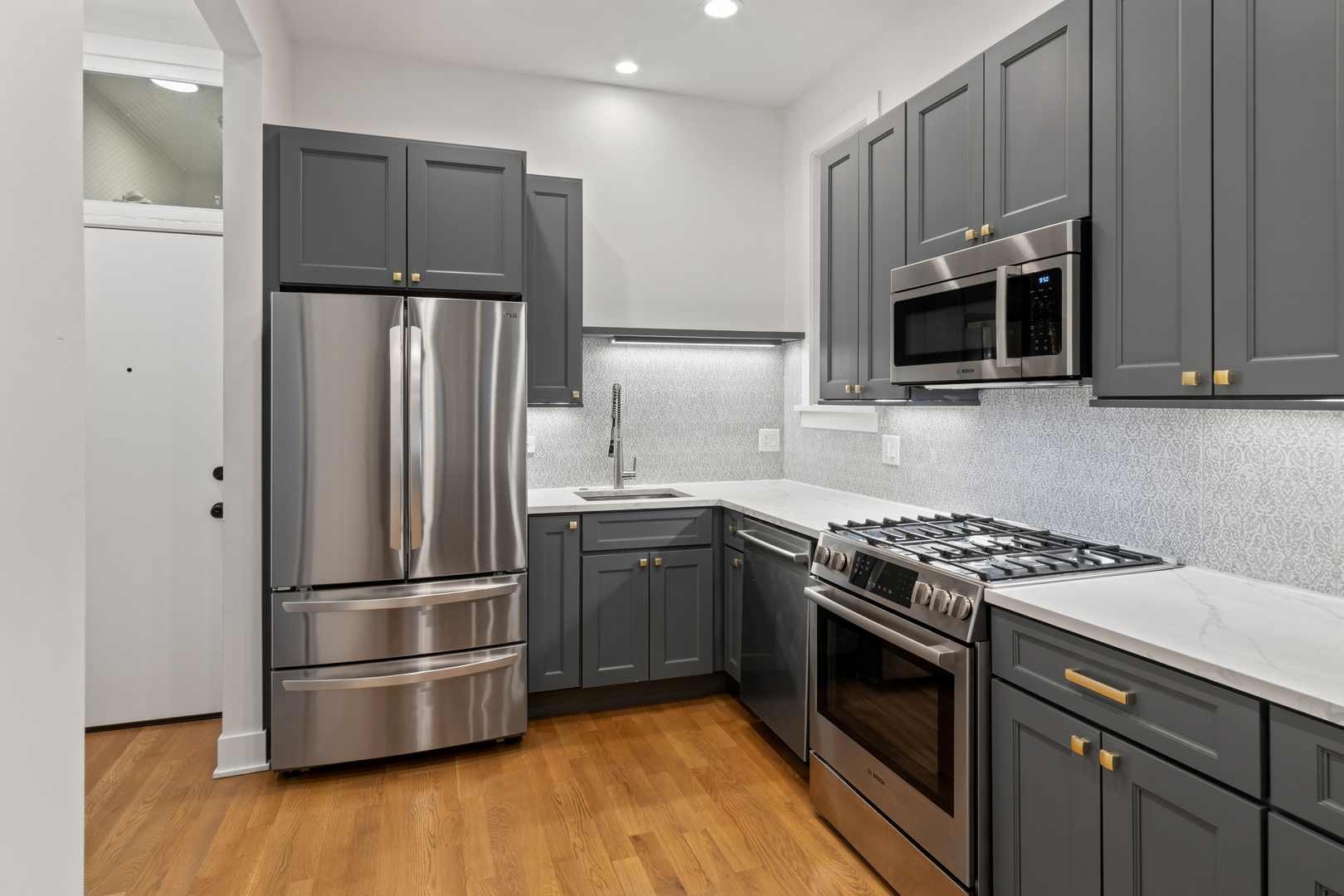 3517 North Reta Avenue, Unit 1F Chicago, IL 60657 - Photo 2 of 23