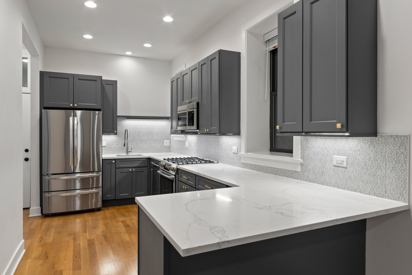 3517 North Reta Avenue, Unit 1F Chicago, IL 60657 - Photo 3 of 23