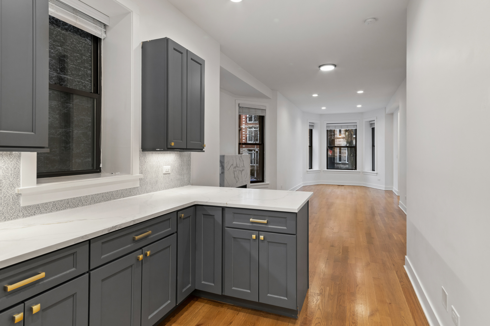 3517 North Reta Avenue, Unit 1F Chicago, IL 60657 - Photo 4 of 23