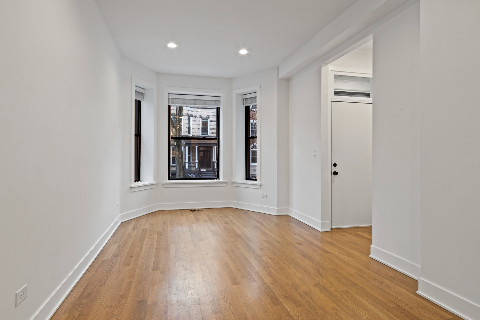 3517 North Reta Avenue, Unit 1F Chicago, IL 60657 - Photo 8 of 23