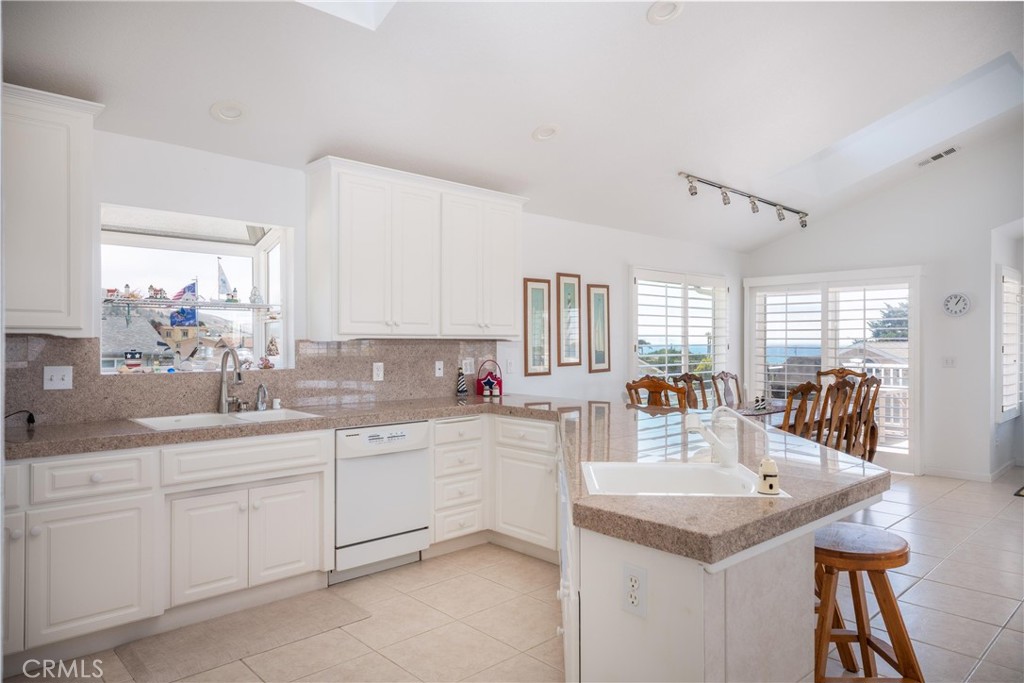 150 4th Street Cayucos, CA 93430 - Photo 10 of 31