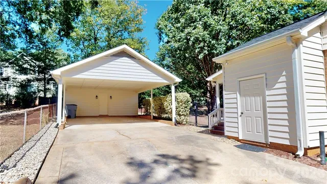 $4,250 | 6810 Rosemary Lane, Charlotte, NC 28210