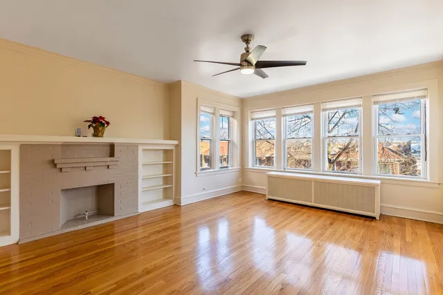 $900 | 6352 South Francisco Avenue, Unit 2, Chicago, IL 60629