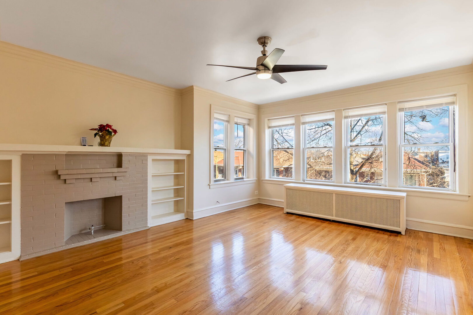 6352 South Francisco Avenue, Unit 2 Chicago, IL 60629 - Photo 4 of 11