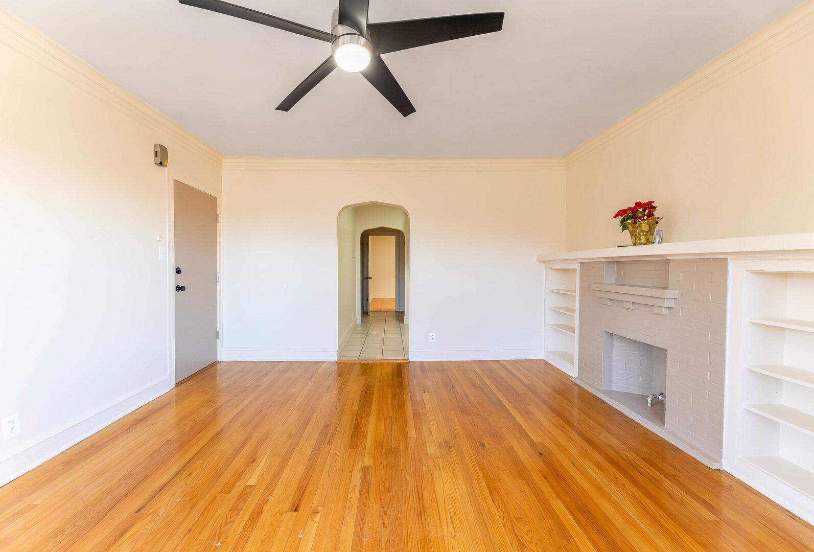 6352 South Francisco Avenue, Unit 2 Chicago, IL 60629 - Photo 6 of 11