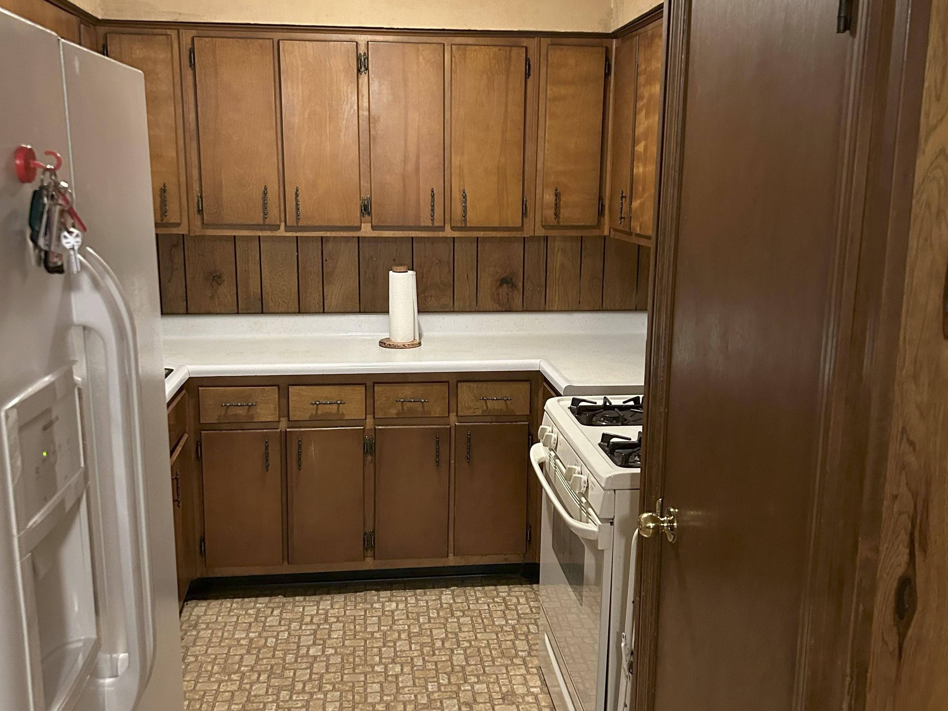 171 Loraine Road Memphis, TN 38109 - Photo 6 of 12 a bathroom with a sink