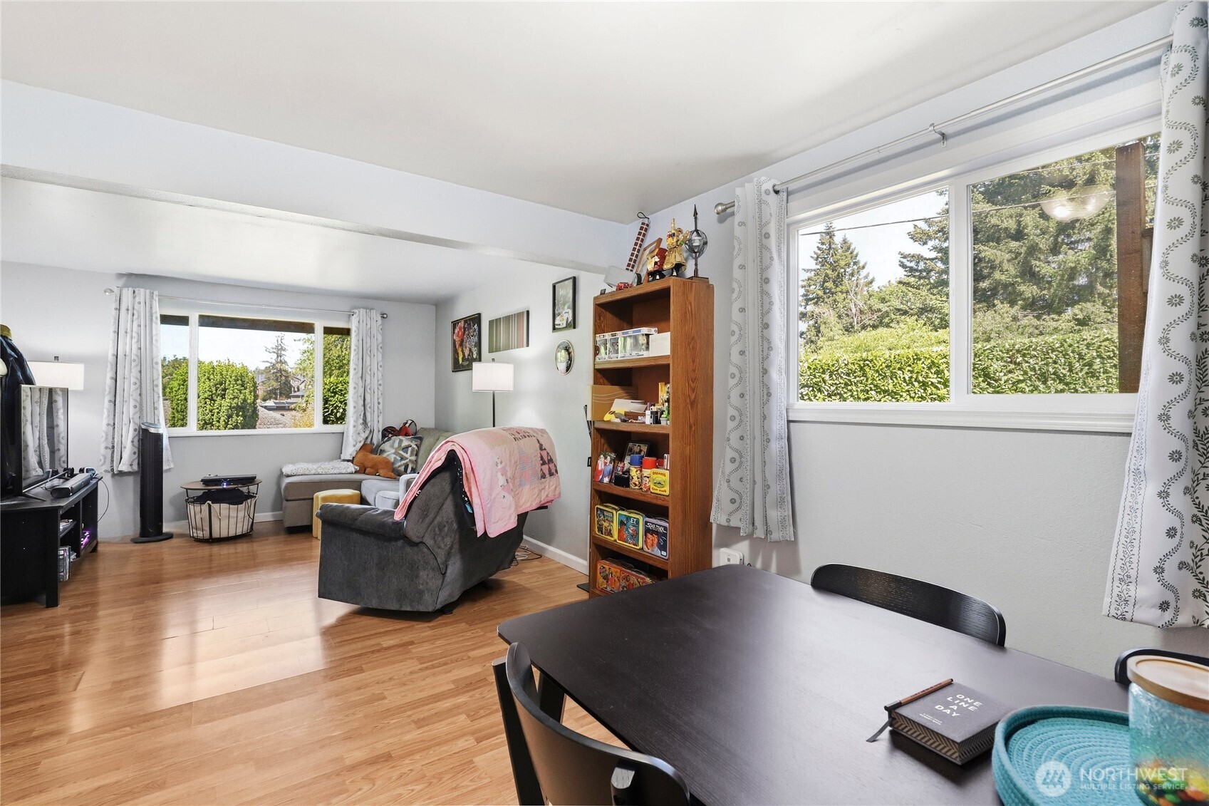 2533 Fir Avenue Bremerton, WA 98310 - Photo 9 of 38 a living room with furniture and a window