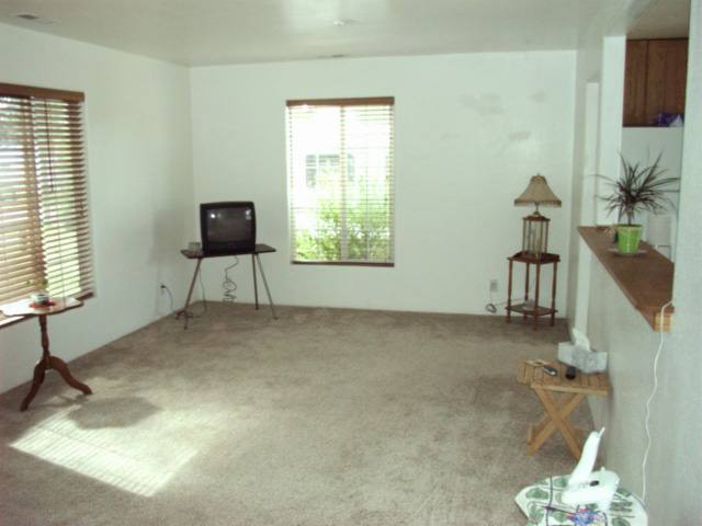1615 North Locust Road Spokane Valley, WA 99206 - Photo 3 of 9