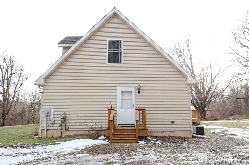 2755 Curtis Road Leonard, MI 48367 - Photo 5 of 61
