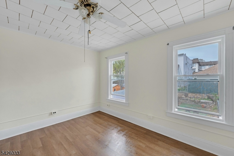 331 Forest Street Kearny, NJ 07032 - Photo 7 of 17