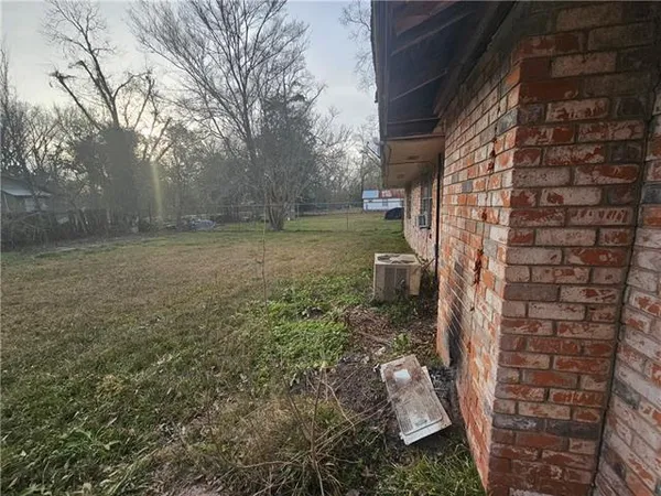 $59,900 | 682 Martin Luther King Drive, Marksville, LA 71351