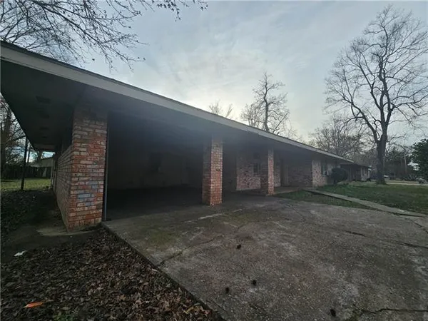 $59,900 | 682 Martin Luther King Drive, Marksville, LA 71351