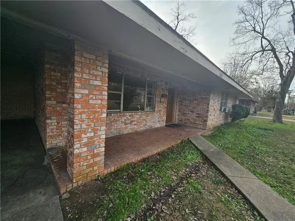 $59,900 | 682 Martin Luther King Drive, Marksville, LA 71351