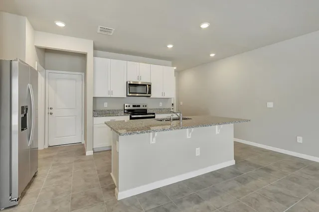 $3,000 | 5767 Southeast Edgewater Circle, Stuart, FL 34997