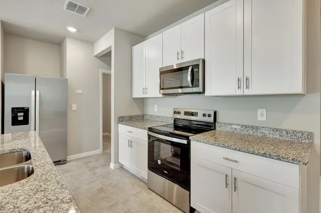 $3,000 | 5767 Southeast Edgewater Circle, Stuart, FL 34997