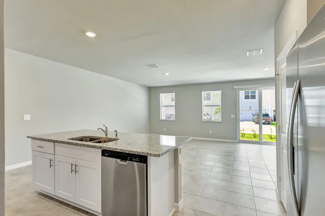 $3,000 | 5767 Southeast Edgewater Circle, Stuart, FL 34997