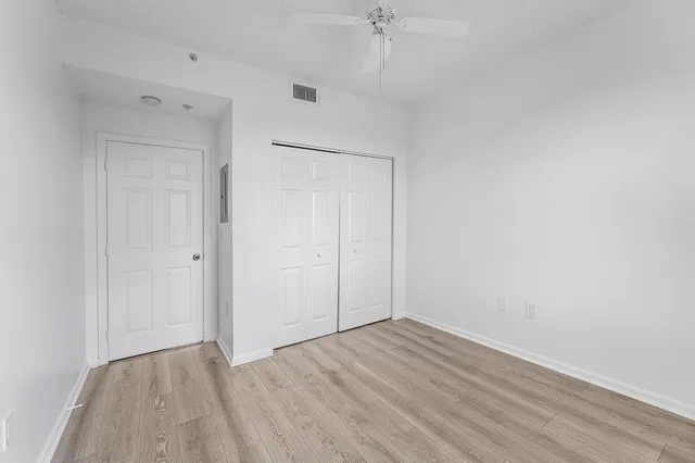 $2,500 | 2100 Greenview Shores Boulevard, Unit 523, Wellington, FL 33414