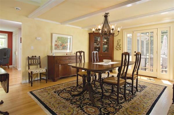 45 Hartman Road Newton, MA 02459 - Photo 3 of 10
