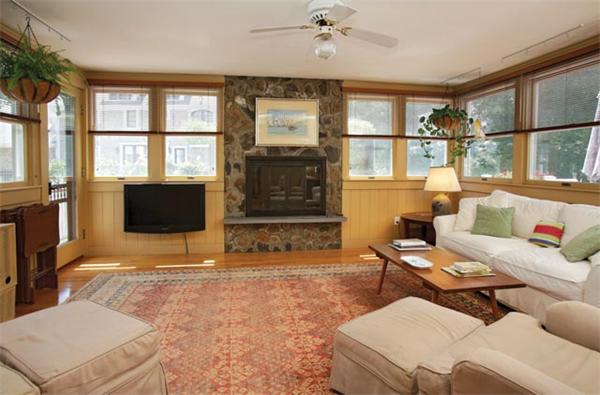45 Hartman Road Newton, MA 02459 - Photo 5 of 10