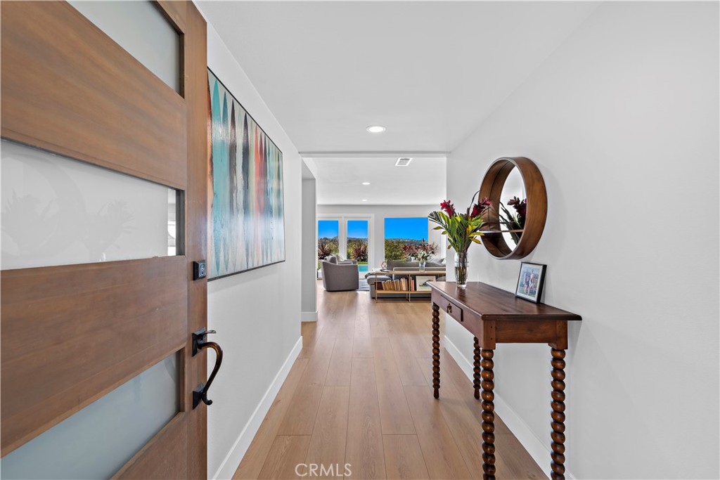 30331 Benecia Avenue Laguna Niguel, CA 92677 - Photo 6 of 28 Entry