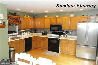 2045 Putnam Road Baltimore, MD 21227 - Photo 7 of 24 Kitchen