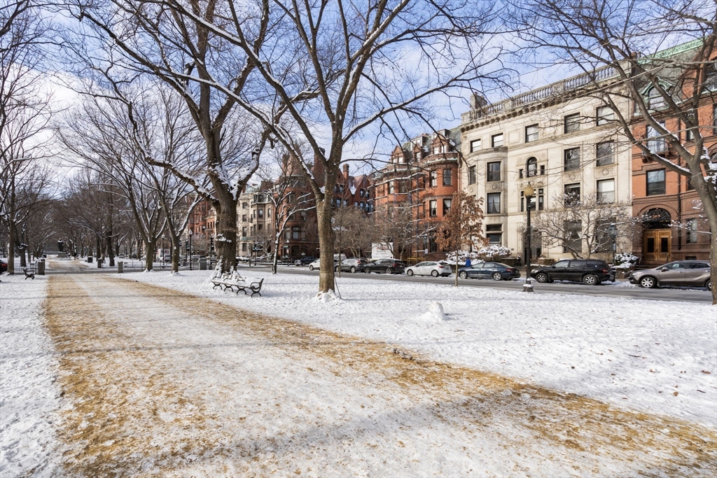 273 Commonwealth Avenue, Unit 2 Boston, MA 02116 - Photo 23 of 32