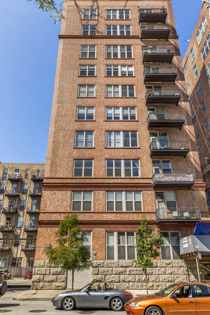500 South Clinton Street, Unit 310 Chicago, IL 60607 - Photo 2 of 17