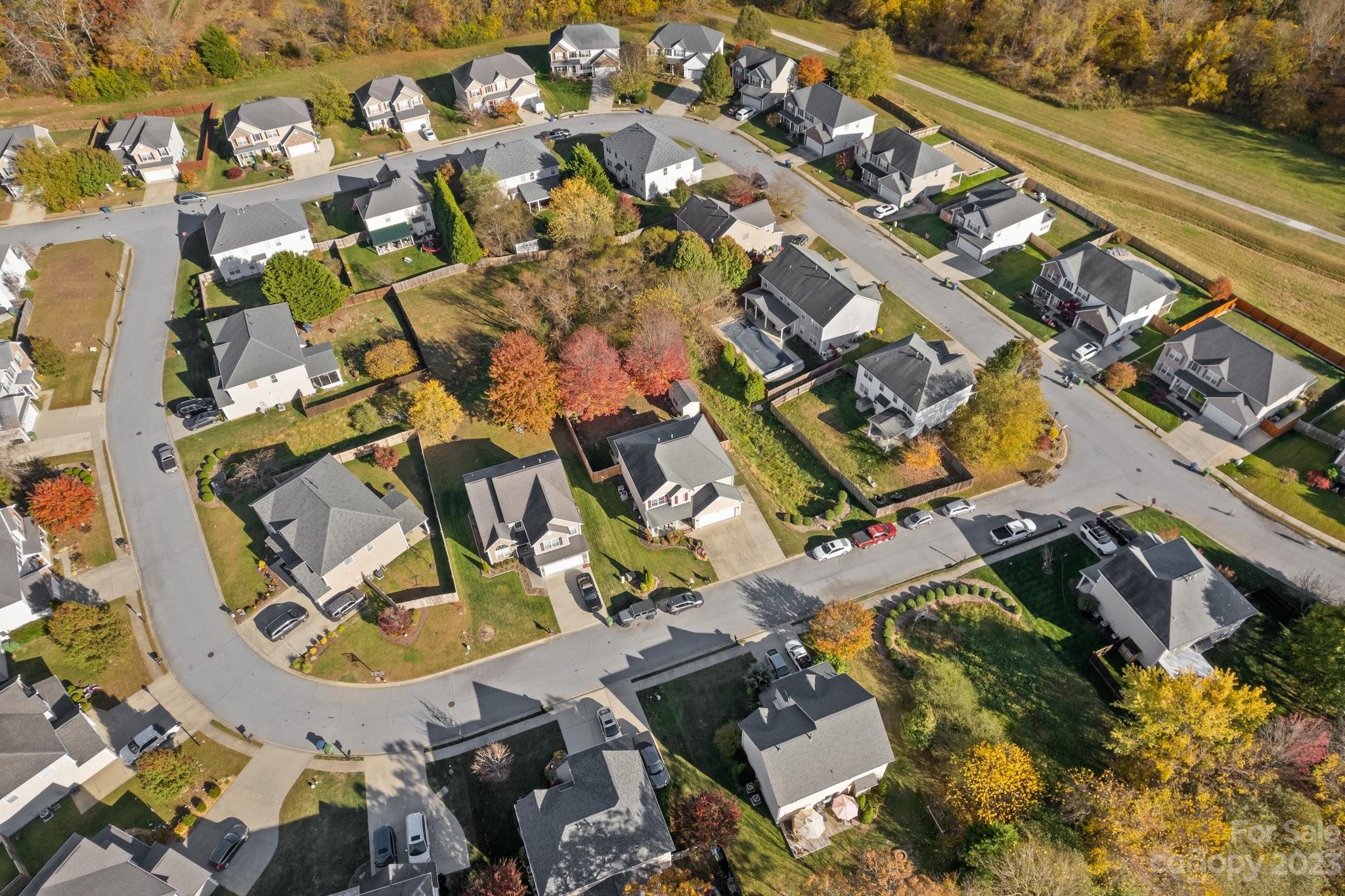 101 Woodfern Road Fletcher, NC 28732 - Photo 37 of 38 an aerial view of a residential apartment building with parking space