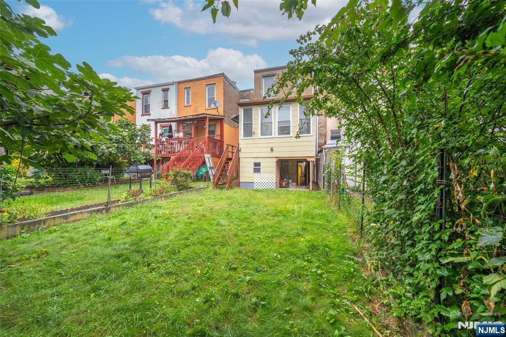 415 A 57th Street West New York, NJ 07093 - Photo 32 of 39