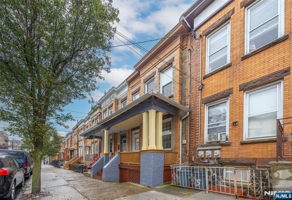 415 A 57th Street West New York, NJ 07093 - Photo 34 of 39