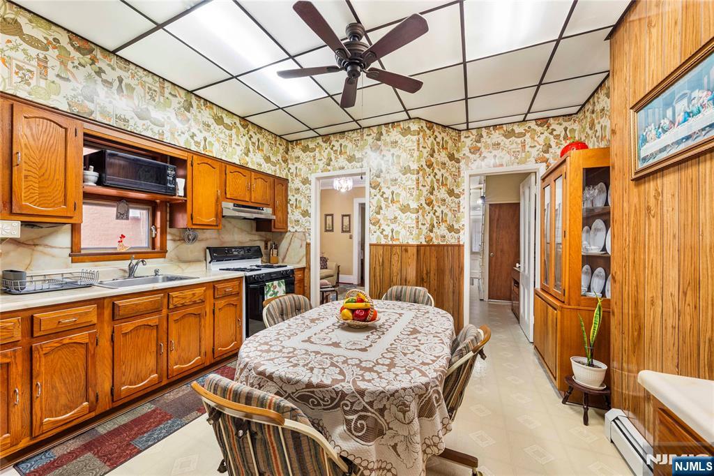 415 A 57th Street West New York, NJ 07093 - Photo 6 of 39