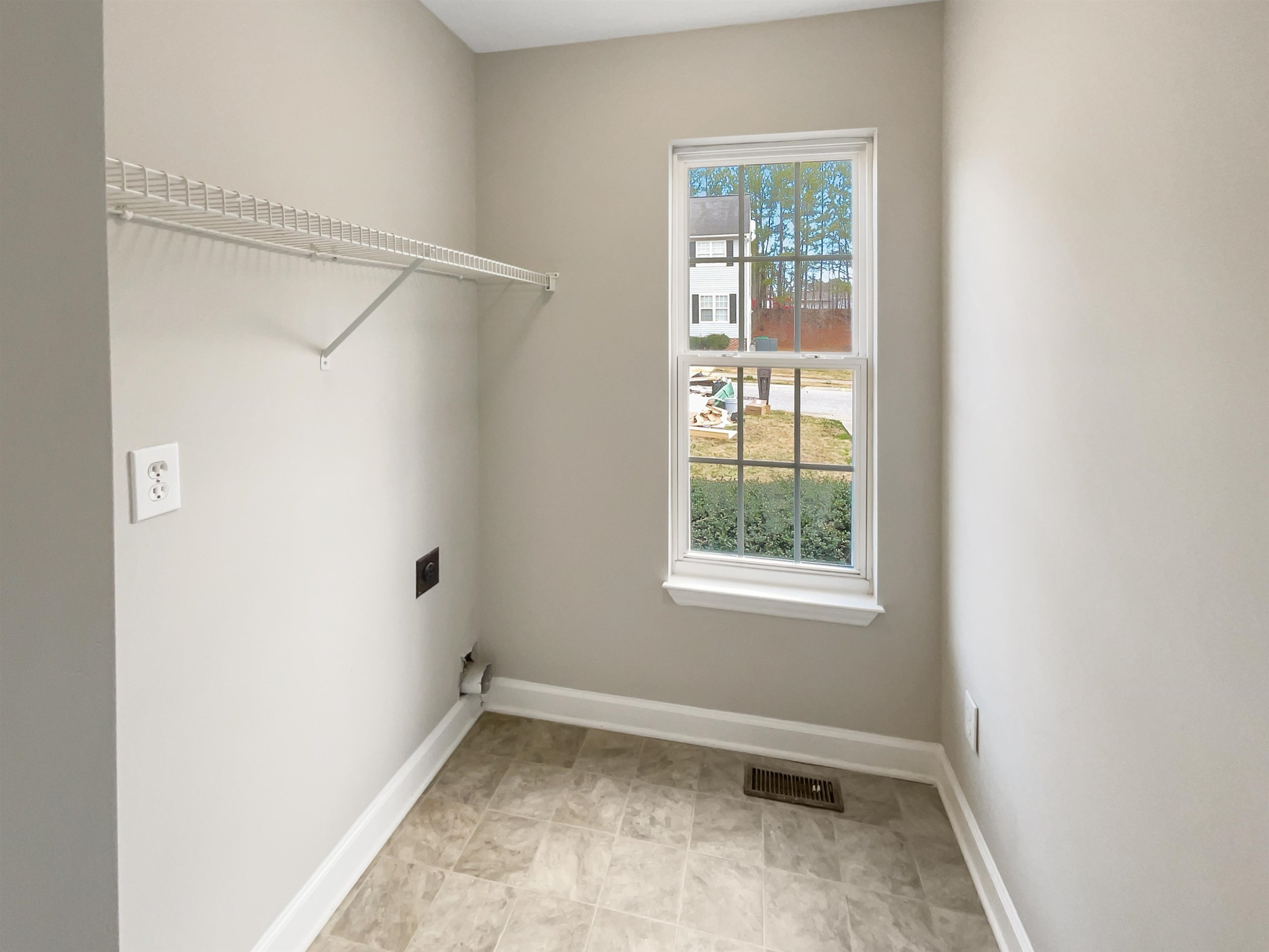 1216 Swingline Way Raleigh, NC 27610 - Photo 11 of 17 Photo 11