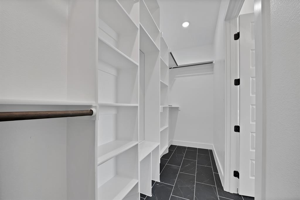 3089 County Road 1076 Celeste, TX 75423 - Photo 27 of 39 a view of a walk in closet